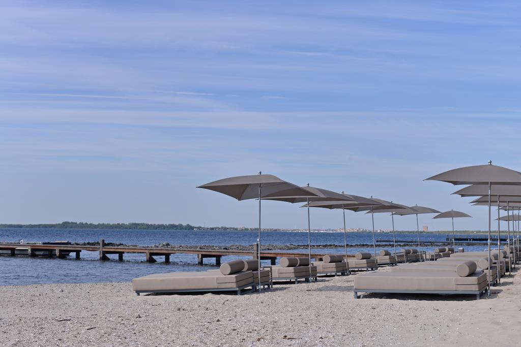 Oasis Punt-West Hotel & Beach Resort Ouddorp Exterior foto